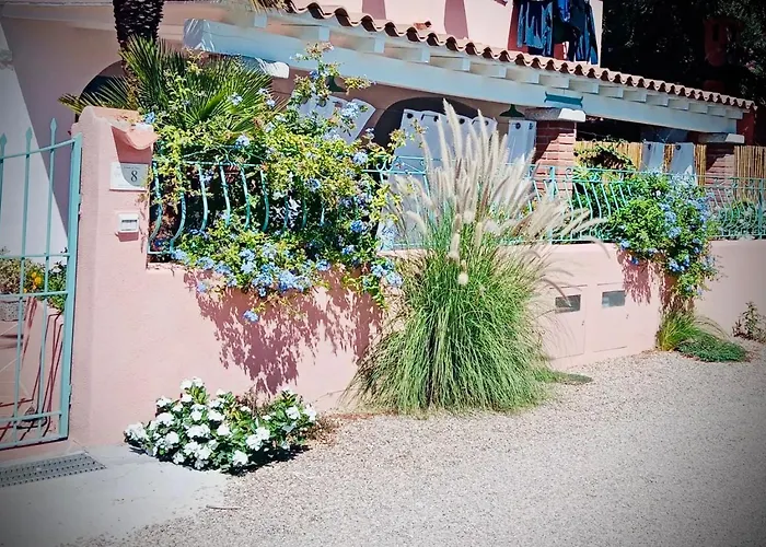 Il Giardino Davanti Al Mare